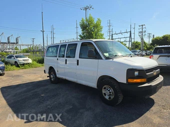 2014 Chevrolet Express 2500 Cargo Van 1WT 135.0" WB - miniatura 4
