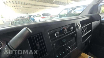 2014 Chevrolet Express 2500 Cargo Van 1WT 135.0" WB - miniatura 32