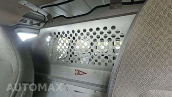 2014 Chevrolet Express 2500 Cargo Van 1WT 135.0" WB - miniatura 42
