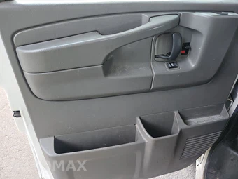 2014 Chevrolet Express 2500 Cargo Van 1WT 135.0" WB - miniatura 9