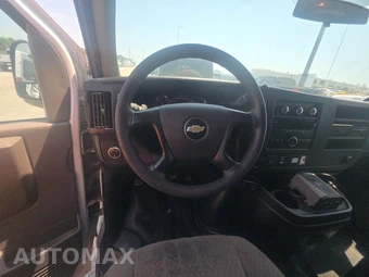 2014 Chevrolet Express 2500 Cargo Van 1WT 135.0" WB – miniatura 10