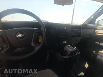 2014 Chevrolet Express 2500 Cargo Van 1WT 135.0" WB – miniatura 11