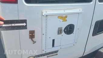 2014 Chevrolet Express 2500 Cargo Van 1WT 135.0" WB – miniatura 21