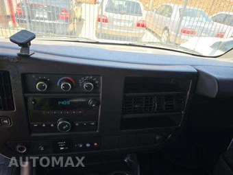2014 Chevrolet Express 2500 Cargo Van 1WT 135.0" WB - miniatura 10