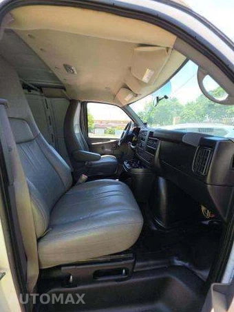 2014 Chevrolet Express 2500 Cargo Van 1WT 135.0" WB - miniatura 18