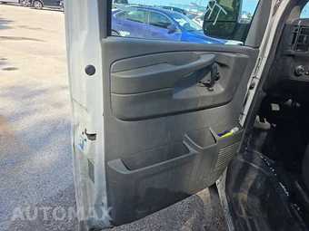 2014 Chevrolet Express 2500 Cargo Van 1WT 155.0" WB - miniatura 9