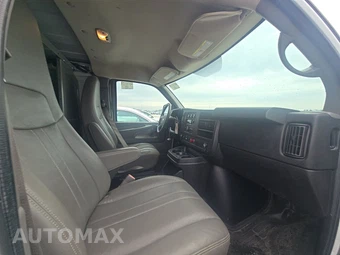 2014 Chevrolet Express 2500 Cargo Van 1WT 155.0" WB - miniatura 8