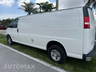 2014 Chevrolet Express 3500 Cargo Van 1SD 155.0" WB - miniatura 10