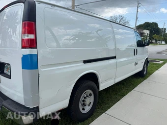 2014 Chevrolet Express 3500 Cargo Van 1SD 155.0" WB - miniatura 15