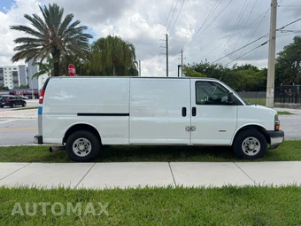 2014 Chevrolet Express 3500 Cargo Van 1SD 155.0" WB - miniatura 16
