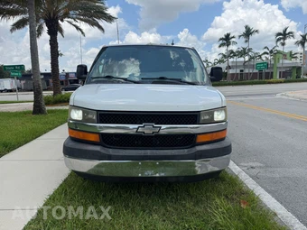 2014 Chevrolet Express 3500 Cargo Van 1SD 155.0" WB - miniatura 3