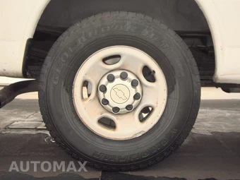 2014 Chevrolet Express 3500 Cargo Van 1WT 155.0" WB – miniatura 11