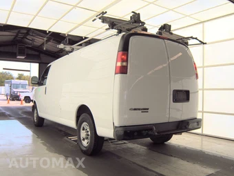 2014 Chevrolet Express 3500 Cargo Van 1WT 155.0" WB – miniatura 8