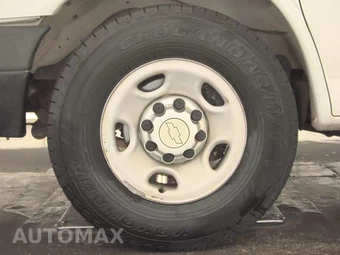 2014 Chevrolet Express 3500 Cargo Van 1WT 155.0" WB – miniatura 9