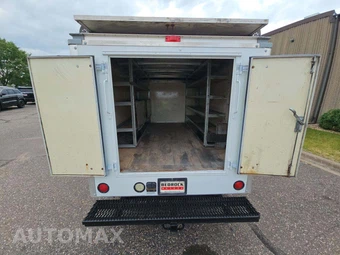 2014 Chevrolet Express 3500 Cutaway 1WT - miniatura 10
