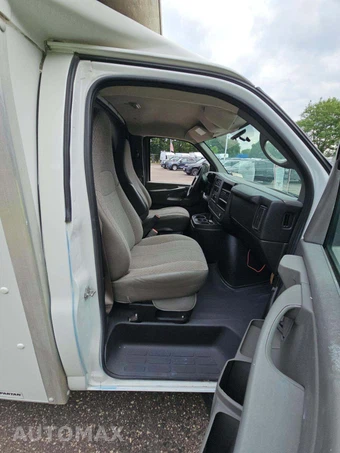 2014 Chevrolet Express 3500 Cutaway 1WT - miniatura 14