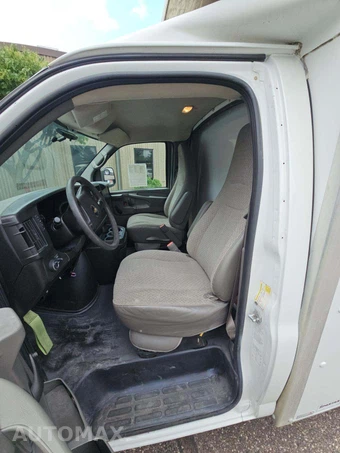 2014 Chevrolet Express 3500 Cutaway 1WT - miniatura 3