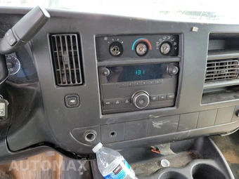 2014 Chevrolet Express 3500 Cutaway 1WT DRW - miniatura 11
