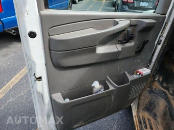 2014 Chevrolet Express 3500 Cutaway 1WT DRW - miniatura 9