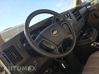 2014 Chevrolet Express 3500 Cutaway 1WT DRW - miniatura 10