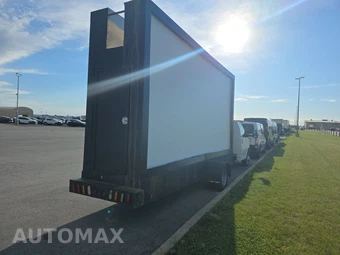 2014 Chevrolet Express 3500 Cutaway 1WT DRW - miniatura 4