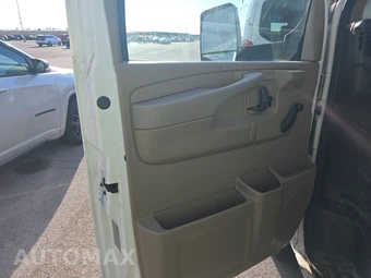 2014 Chevrolet Express 3500 Cutaway 1WT DRW - miniatura 9