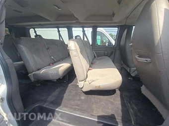 2014 Chevrolet Express 3500 Passenger Van LT 1LT 155.0" WB - miniatura 14