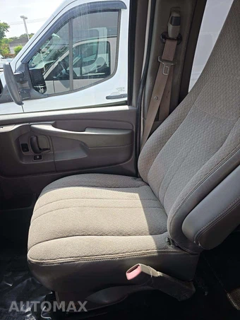 2014 Chevrolet Express 3500 Passenger Van LT 1LT 155.0" WB - miniatura 19