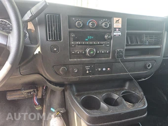2014 Chevrolet Express 3500 Passenger Van LT 1LT 155.0" WB - miniatura 11