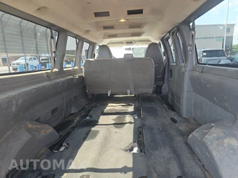 2014 Chevrolet Express 3500 Passenger Van LT 1LT 155.0" WB - miniatura 17