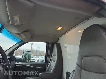 2014 Chevrolet Express 4500 Cutaway 2WT DRW 159.0" WB - miniatura 17