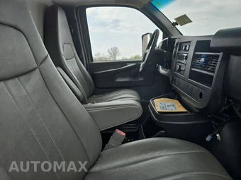 2014 Chevrolet Express 4500 Cutaway 2WT DRW 159.0" WB - miniatura 8
