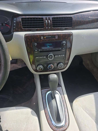 2014 Chevrolet Impala Limited LS 1FL – miniatura 10