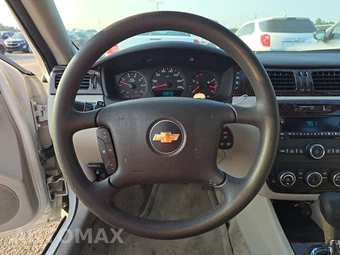 2014 Chevrolet Impala Limited LS 1FL – miniatura 10