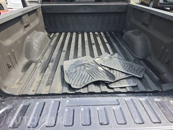 2014 Chevrolet Silverado 1500 LTZ Crew Cab Short Bed 1LZ – miniatura 16