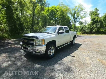2014 Chevrolet Silverado 2500HD LTZ Crew Cab Medium Bed 1LZ