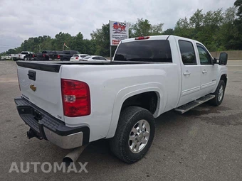 2014 Chevrolet Silverado 2500HD LTZ Crew Cab Medium Bed 1LZ - miniatura 3