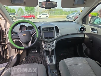 2014 Chevrolet Sonic LS Sedan 1SB - miniatura 10