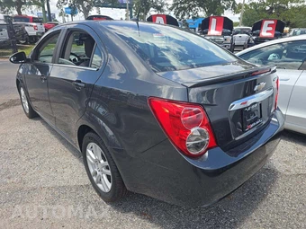 2014 Chevrolet Sonic LT Sedan 1SD – miniatura 2