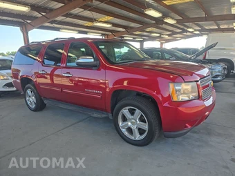 2014 Chevrolet Suburban LT 1LT - miniatura 3