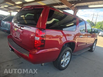 2014 Chevrolet Suburban LT 1LT - miniatura 4