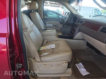 2014 Chevrolet Suburban LT 1LT - miniatura 8