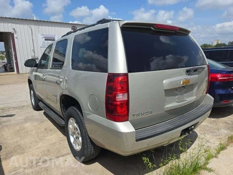 2014 Chevrolet Tahoe LT 1LT – miniatura 2