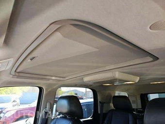 2014 Chevrolet Tahoe LTZ 1LZ - miniatura 11