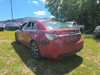 2014 Chrysler 200 Limited Sedan – miniatura 2
