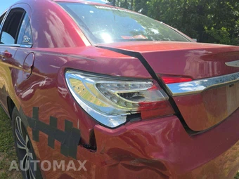 2014 Chrysler 200 Limited Sedan – miniatura 31