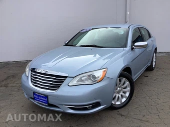 2014 Chrysler 200 Limited Sedan - miniatura 2