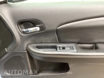 2014 Chrysler 200 Limited Sedan - miniatura 22