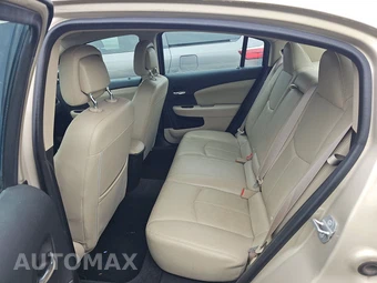 2014 Chrysler 200 Limited Sedan – miniatura 13