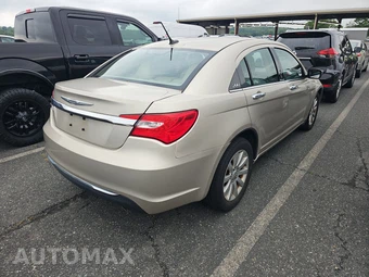 2014 Chrysler 200 Limited Sedan – miniatura 4